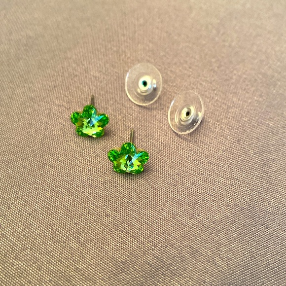 💚🍀SWAROVSKI CRYSTAL Post Earrings for Sensitive Ears - Picture 6 of 6
